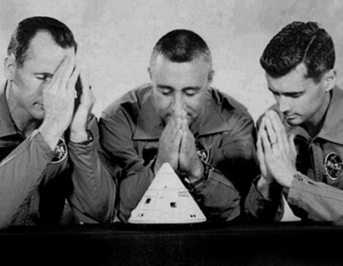 Bójka - Tetrahedron Bójka - Tetrahedron
